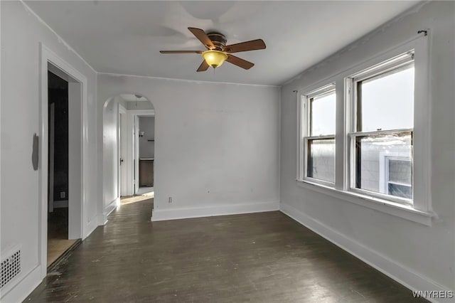 spare room featuring ceiling fan