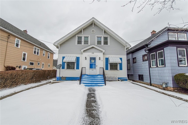 view of front of property