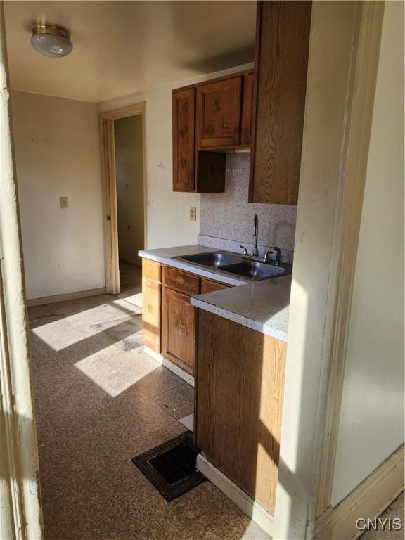 kitchen featuring sink