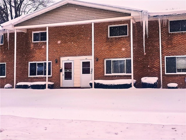 view of front facade