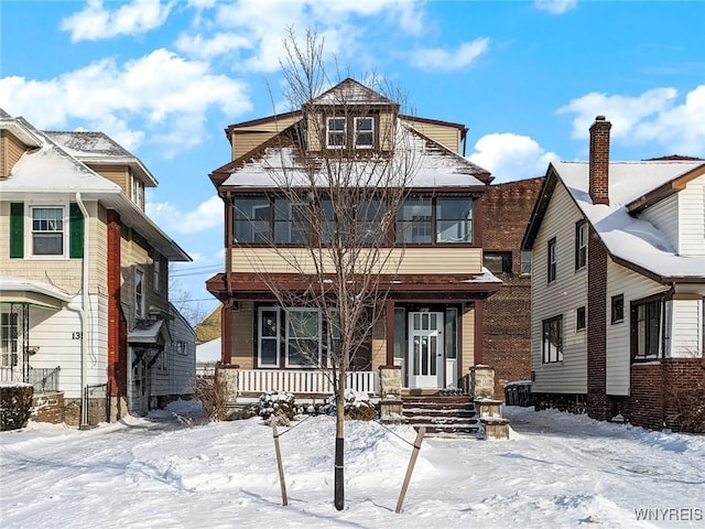 view of front property featuring a porch