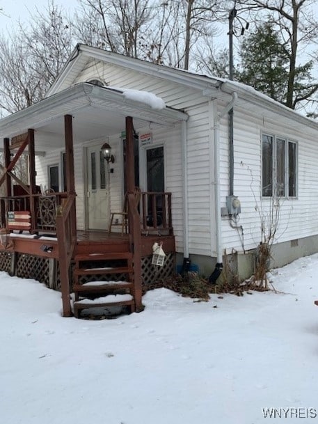 view of front of home with covered porch