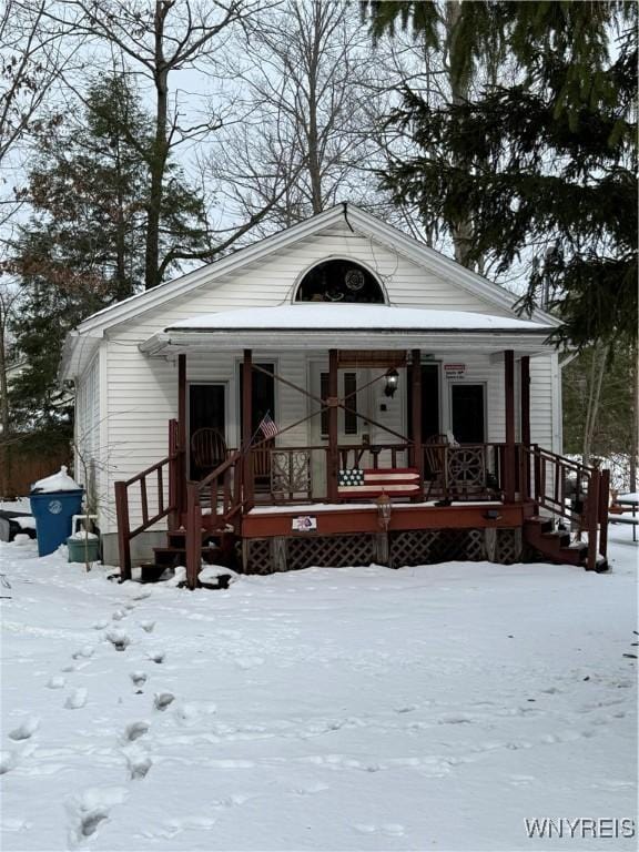 view of front of house with a porch