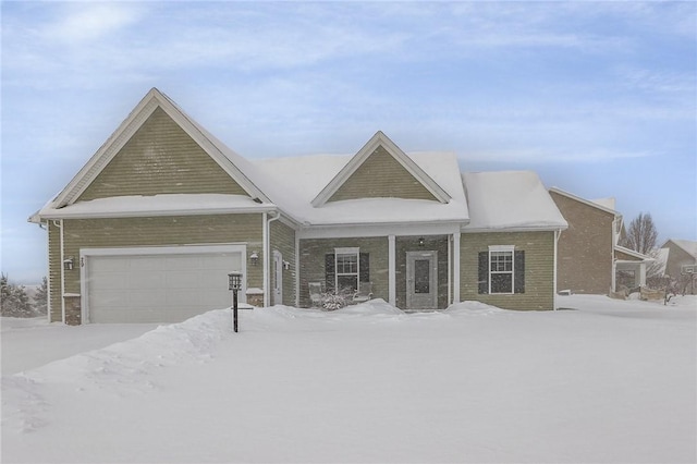 view of front facade featuring a garage