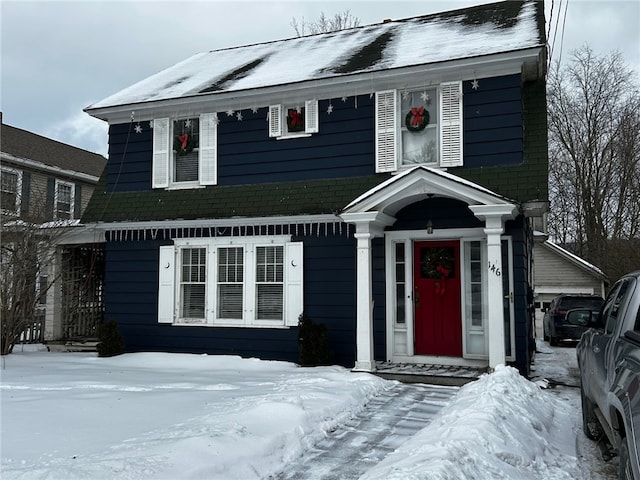 view of front facade featuring a garage