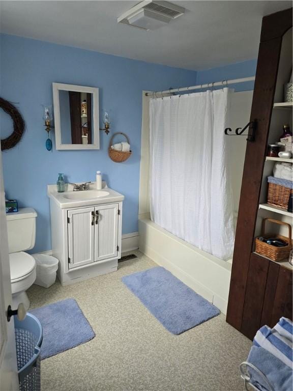 full bathroom featuring toilet, shower / bathtub combination with curtain, and vanity