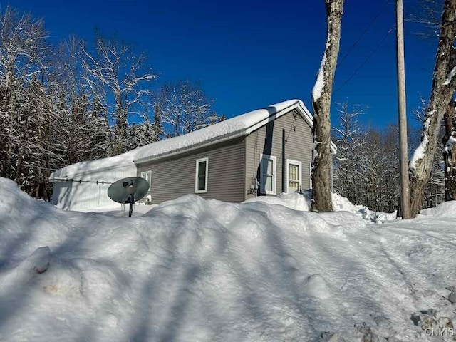 Listing photo 3 for 1107 Comins Rd, Osceola NY 13437