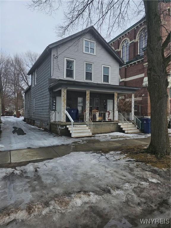 view of front of property with covered porch