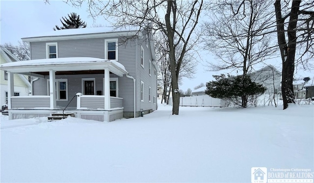 view of front facade with covered porch