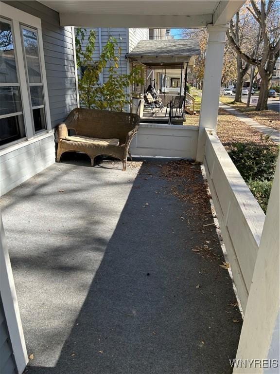 view of patio featuring covered porch