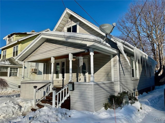 view of front of property with covered porch