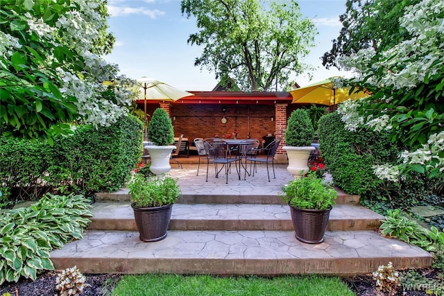 view of patio / terrace with outdoor dining area