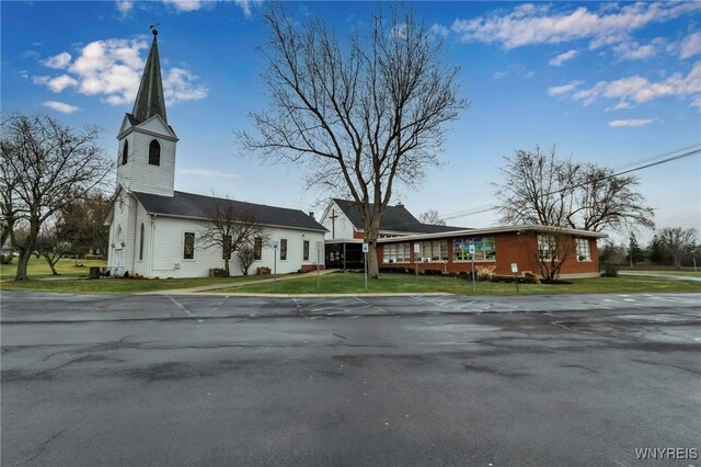 1475 Orchard Park Rd, West Seneca, NY 14224