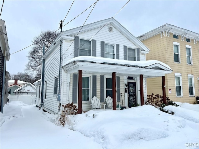 view of front of house