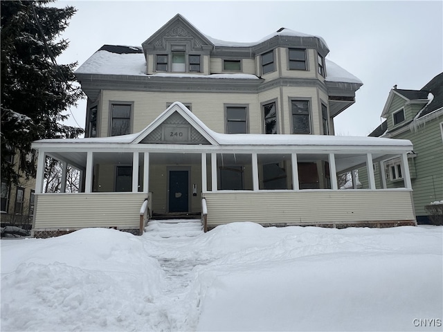 view of front of house with a porch