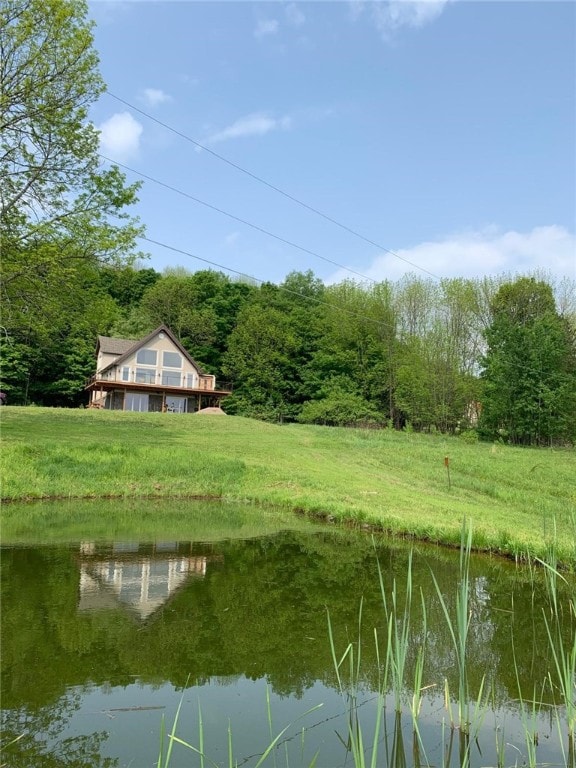 view of yard with a water view