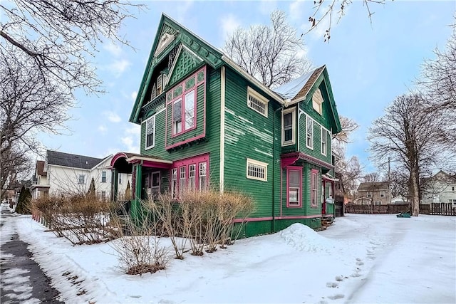 view of front of property