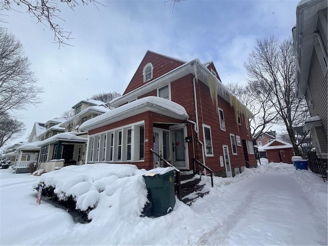 view of front of home featuring a garage