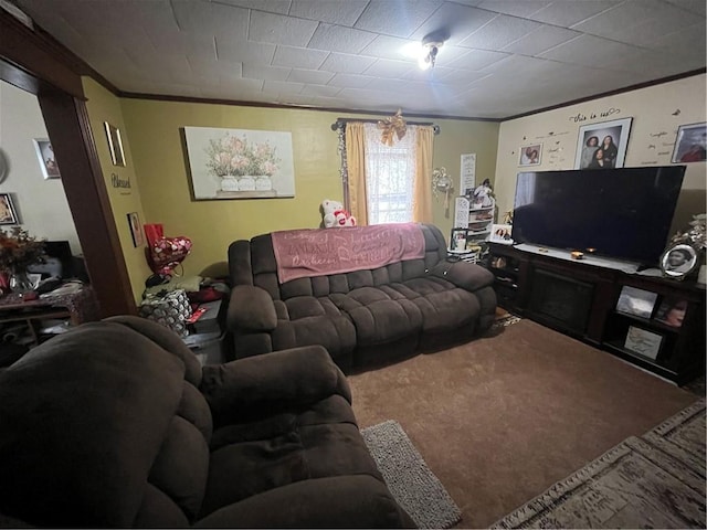 living room featuring carpet floors and ornamental molding