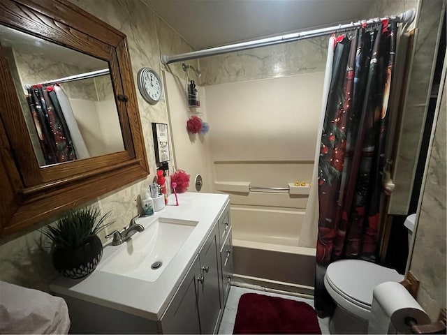 full bathroom featuring shower / bath combo, vanity, toilet, and decorative backsplash