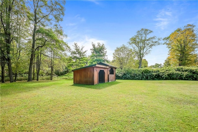 284 Main St, Worcester, NY 12197 - view of yard featuring an outbuilding