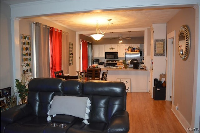 living area with light wood-style flooring