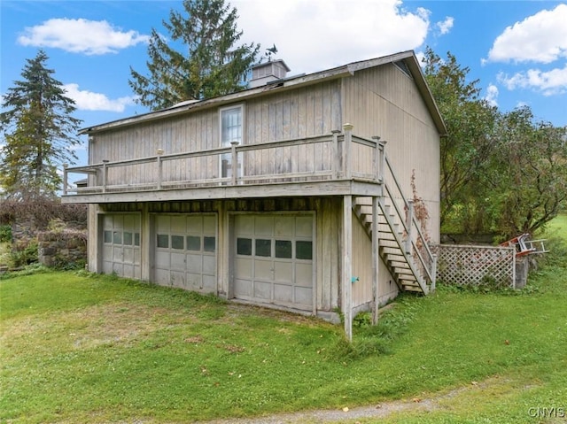 view of detached garage