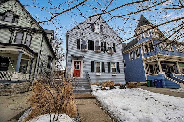 view of front of house