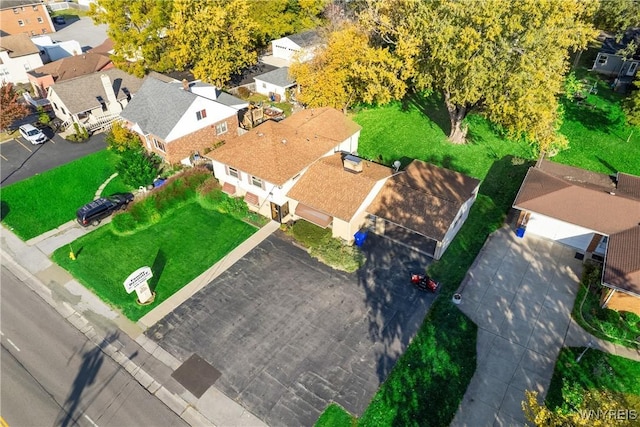 bird's eye view with a residential view