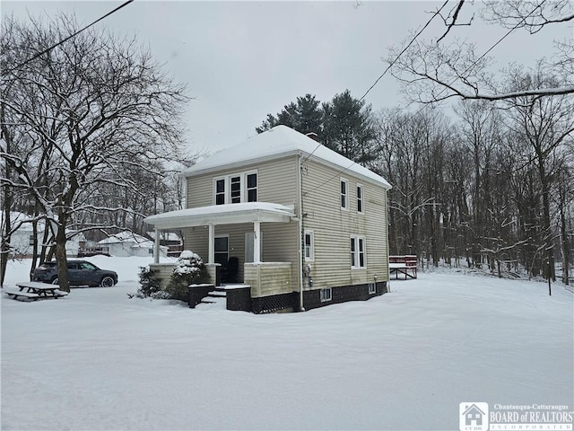 view of front of house featuring covered porch