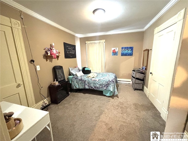 bedroom with carpet, baseboards, crown molding, and baseboard heating