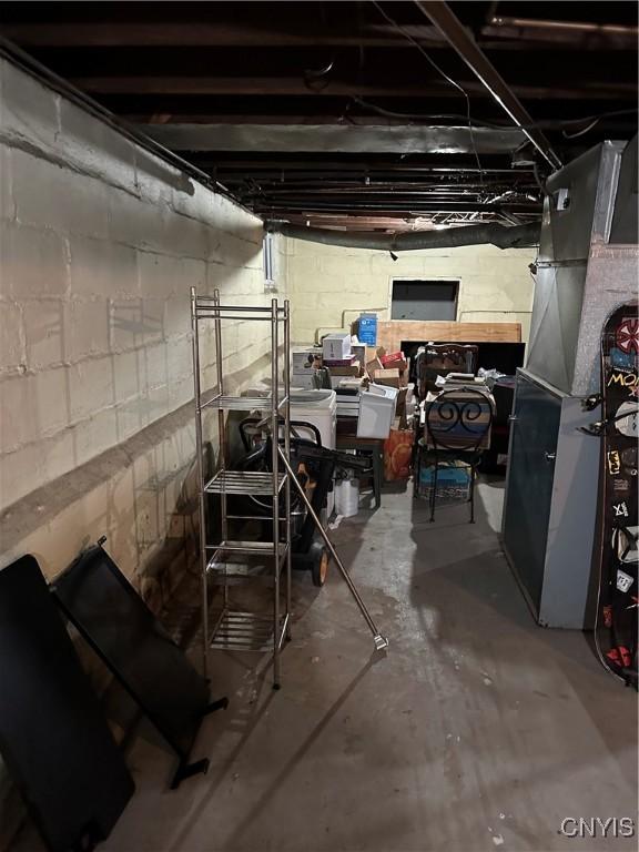 view of unfinished basement