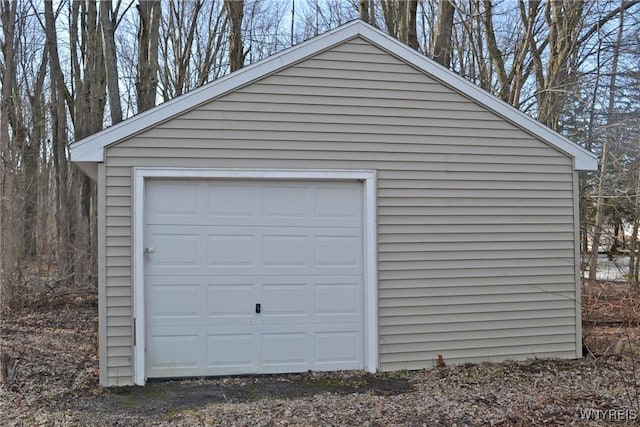 view of detached garage