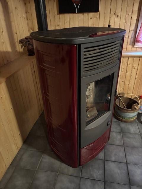 7429 Cherry Street Rd, Sennett, NY 13021 - interior details featuring wooden walls