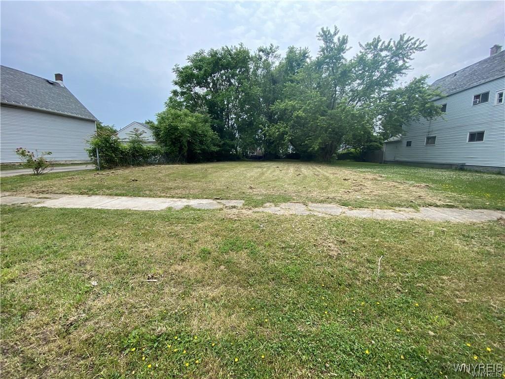 847 Perry St, Buffalo, NY 14210 - photo 1