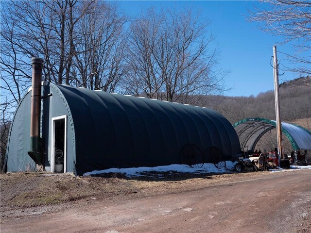 exterior space featuring driveway