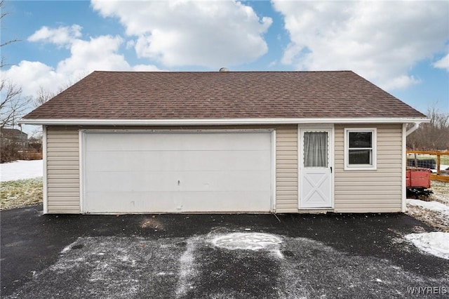 view of detached garage