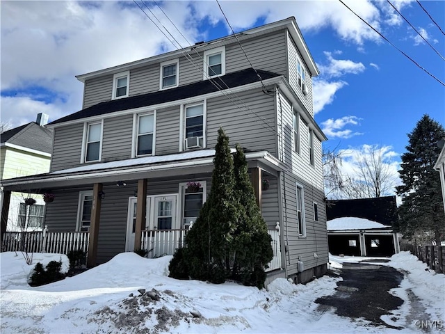 view of front of property featuring covered porch