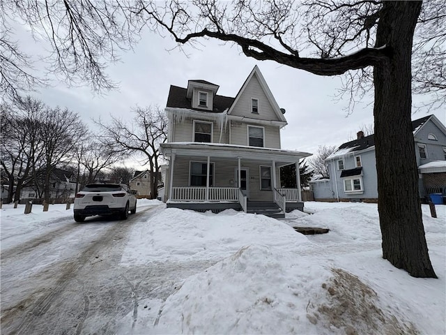 view of front facade featuring a porch