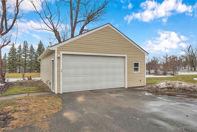 view of detached garage