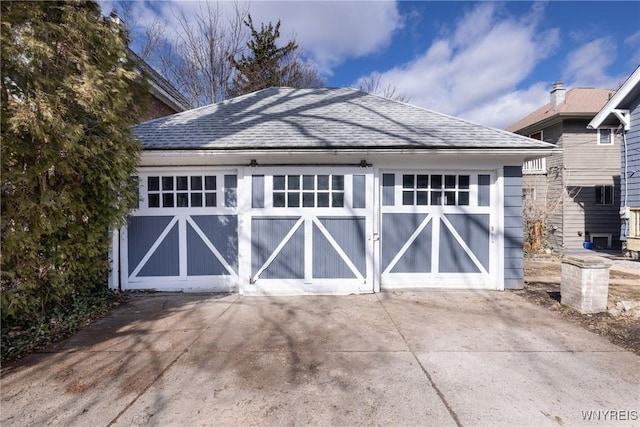 view of detached garage