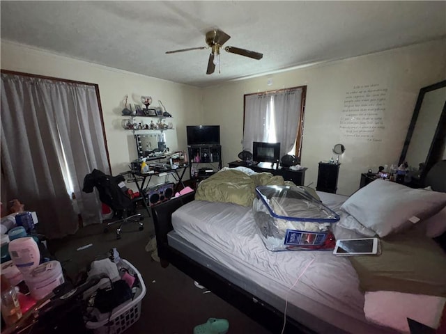 bedroom featuring ceiling fan