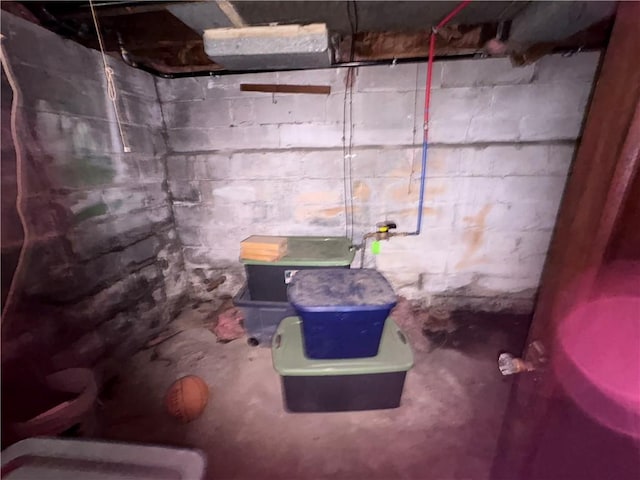 view of unfinished basement