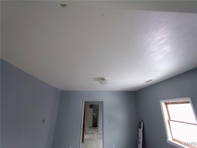 812 Kirkpatrick St, Syracuse, NY 13208 - spare room with visible vents