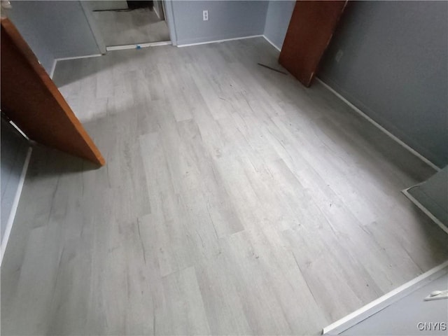812 Kirkpatrick St, Syracuse, NY 13208 - interior details featuring wood finished floors and baseboards