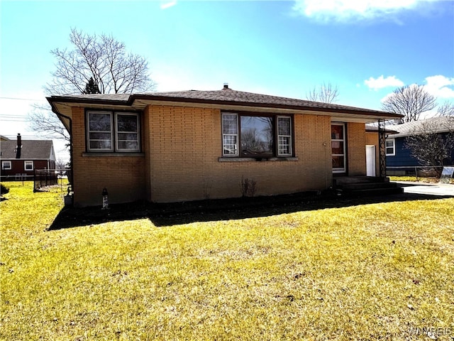 24 Greenwood Cir, North Tonawanda, NY 14120 - photo 3