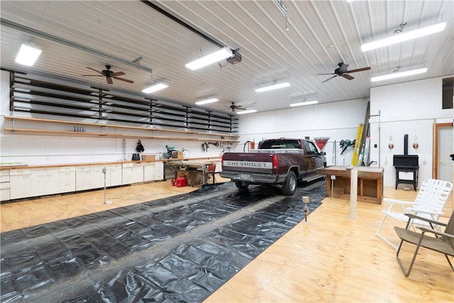 garage featuring ceiling fan