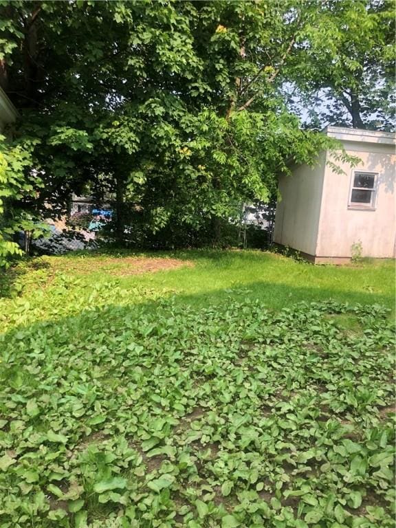 15 8th St, Oneonta-City, NY 13820 - view of yard