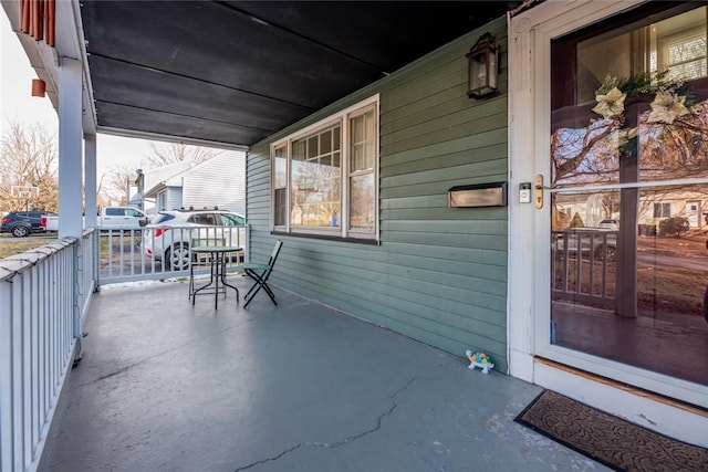 view of patio / terrace with covered porch