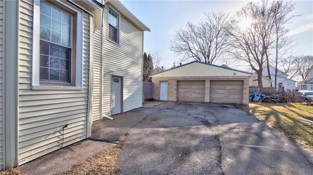 view of detached garage